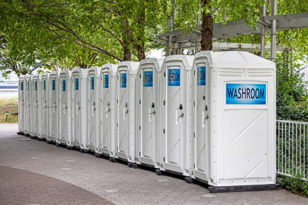 Best Luxury portable toilet rental  in Bell Nyon, CA